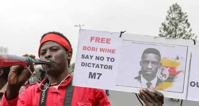 Uganda: prosegue odissea ex popstar