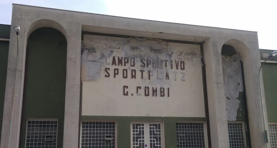 Combi, tocca alla tribuna: due milioni per il lifting