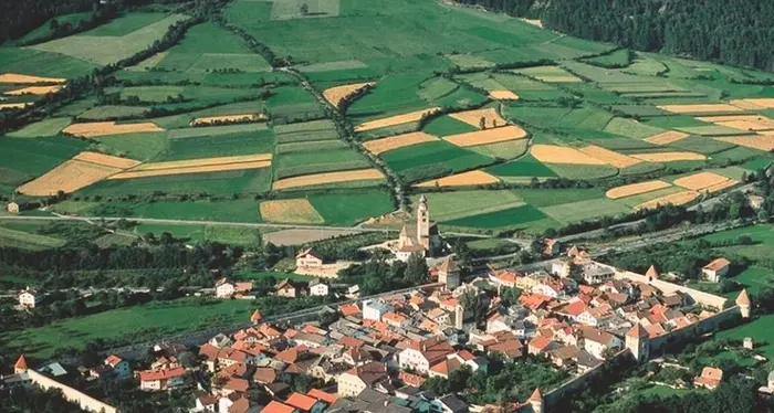Dalla Provincia una nuova legge per limitare le seconde case