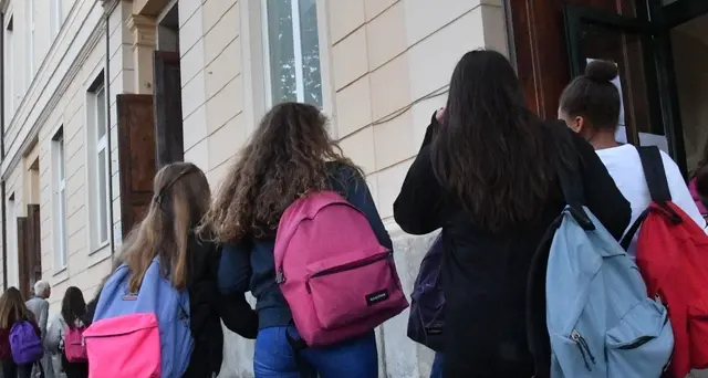 'Via Salvini' su quaderno bimbo,polemica