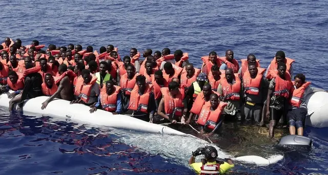 Libia, 'salvati 116 migranti in mare'