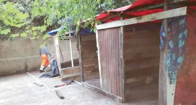 Il prefetto: «Basta accampamenti abusivi»