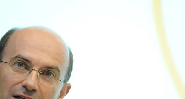 Papa nomina mons. Russo segretario Cei
