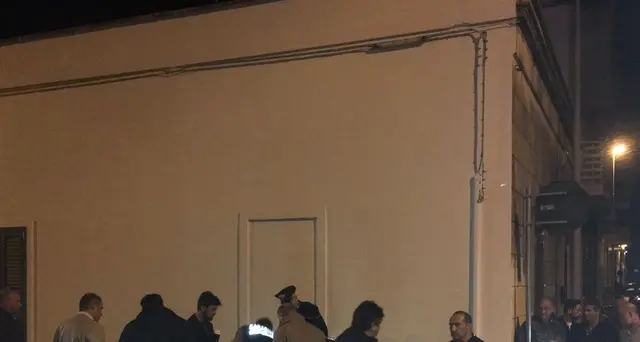 Spara ai vicini, due morti e due feriti