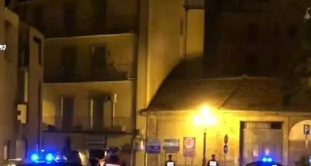 Rissa per l'addio al celibato troppo rumoroso: un morto
