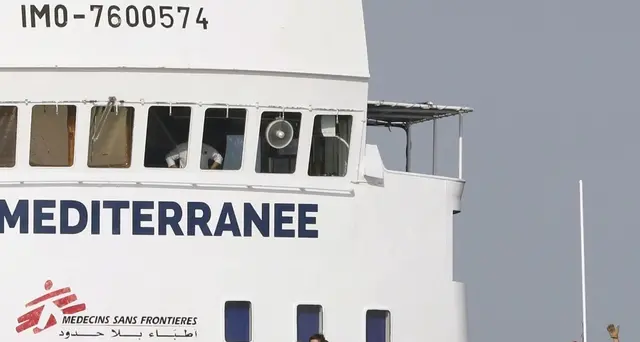 Migranti Aquarius sbarcano a Malta