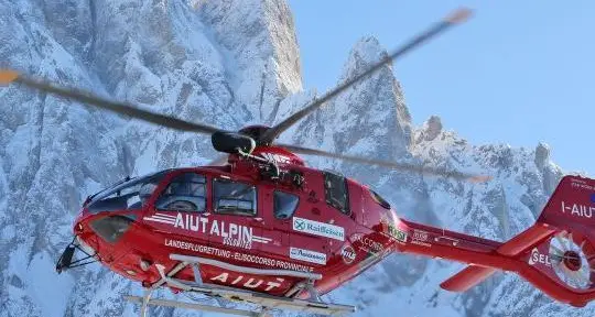 Due morti in montagna: alpinista muore sull'Ortles, turista precipita nelle Dolomiti di Sesto