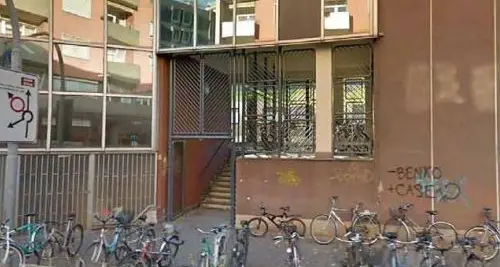 Rissa a colpi di bastone, c'è un ferito grave