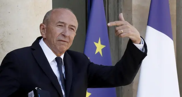 Collomb insiste con le sue dimissioni