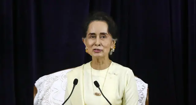 Canada revoca cittadinanza a Suu Kyi