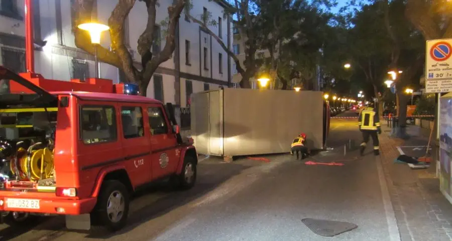Incidente di prima mattina in viale Venezia