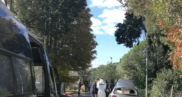 Cadavere incappucciato, ucciso dopo un furto