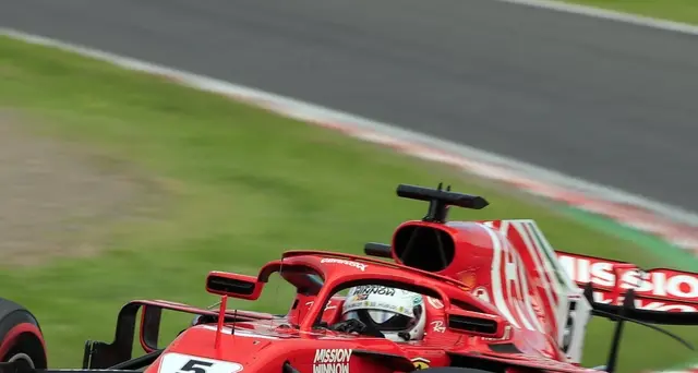 Contatto con Verstappen, Vettel ai box