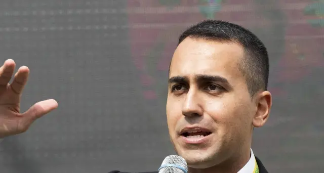 Di Maio, media-Ue vogliono farci cadere