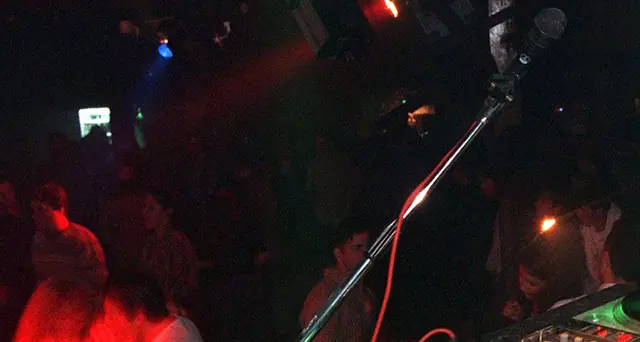 Lite in discoteca,25enne è grave