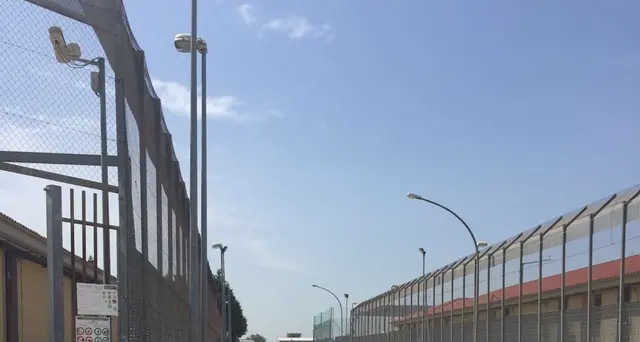 Migrante aggredisce direttore Cara