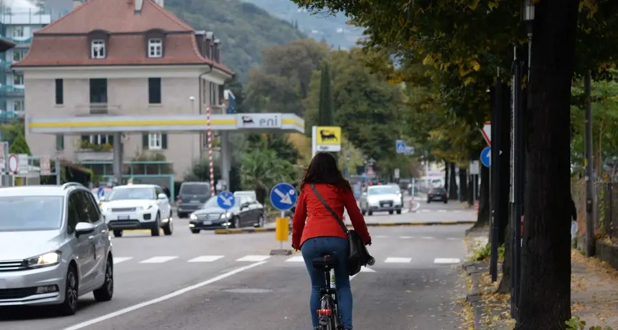 In via Goethe spunta un tratto di pista ciclabile