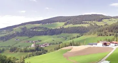Val di Funes, cade e sbatte la testa: morto un 31enne