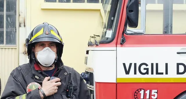 Spray urticante a scuola, 1500 evacuati