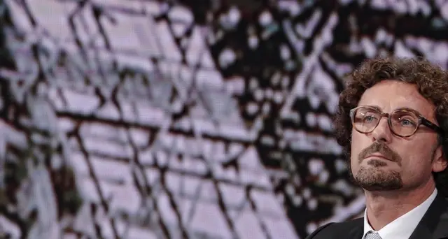 Toninelli, governo controllore antimafia