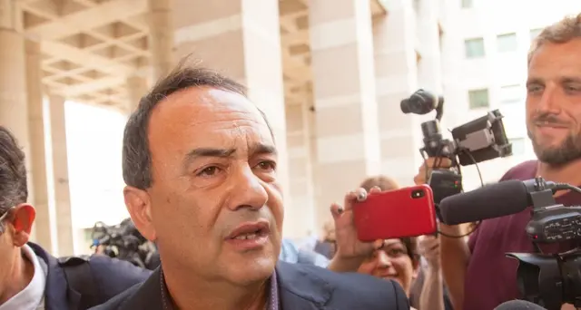 Riace, revocati i domiciliari a Lucano