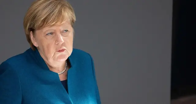 Merkel, Stati euro tenuti a stabilità