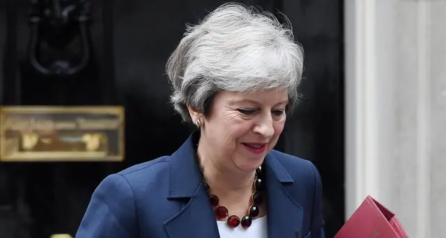 May, vogliamo accordo secondo referendum