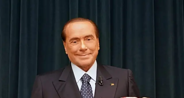 Berlusconi attacca governo M5s - Lega