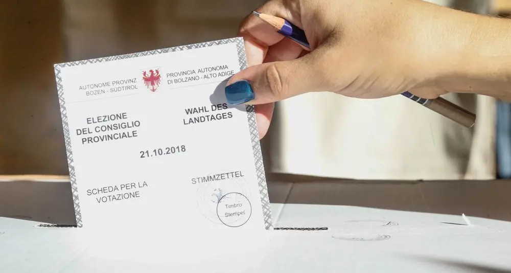 Elezioni provinciali, l'affluenza definitiva è in calo