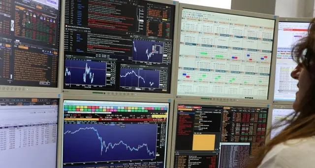 Spread risale risale a 294 punti