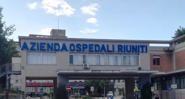 Diciottenne pestato, fermato buttafuori