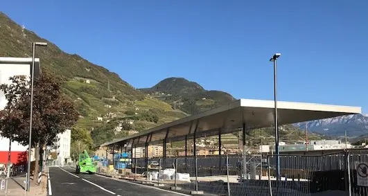 Oggi riapre via Renon, in arrivo 20 telecamere