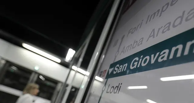 Guasto su metro, panico ed evacuazione