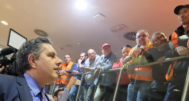 Toti,Fi si fa scudo con Berlusconi