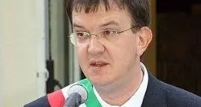 «Ho perso, lascio il Comune»
