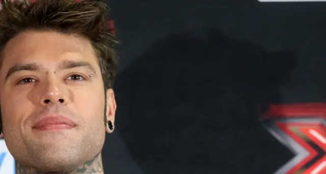 Fedez denuncia, minacce di morte dal web