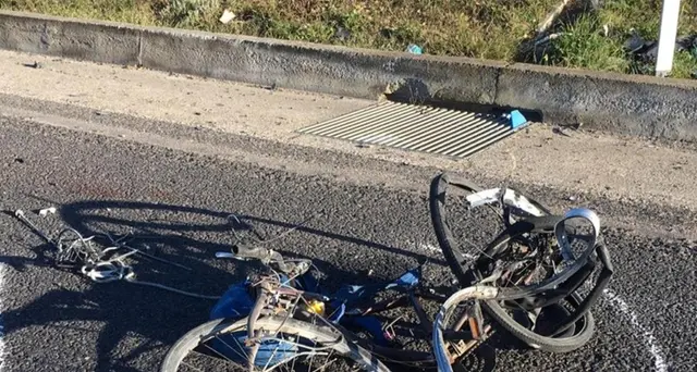 Tre ciclisti investiti, uno è morto