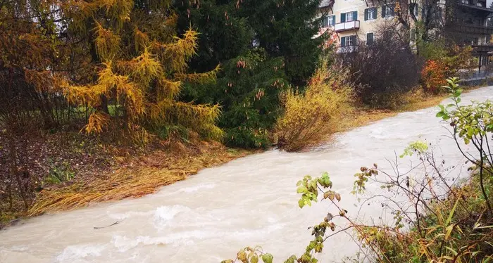 Maltempo, pescatore muore affogato in lago di Levico