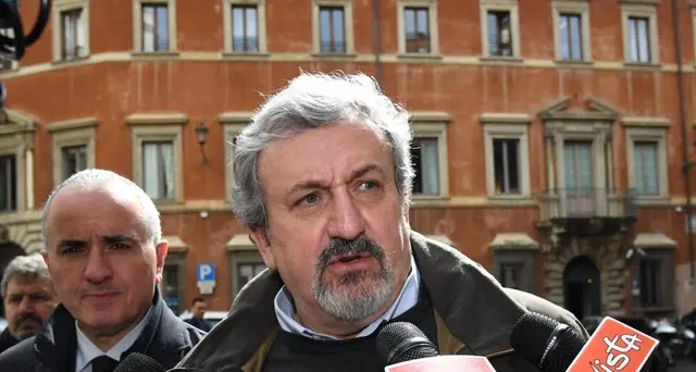 Tap: Emiliano, M5S mangiato da lobby