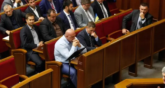 Sanzioni russe a persone e società Kiev