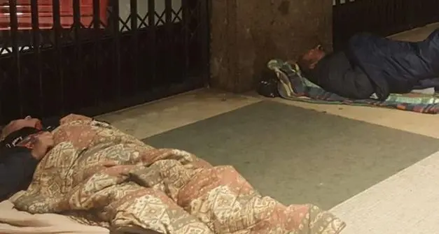 Piazza Vittoria, il sindaco: \"Con le leggi attuali nessuna capacità coercitiva\"