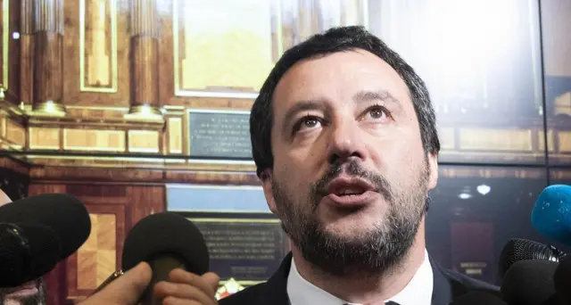 Salvini, governo non rischia