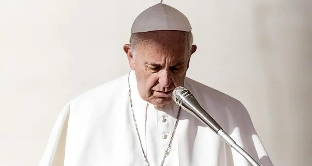 Papa, acqua non a tutti, immane vergogna
