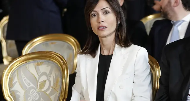 Manovra, Carfagna lancia sconto a madri