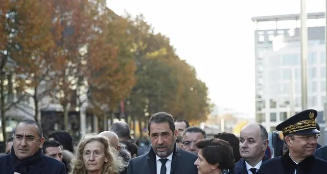 3 anni dopo Parigi ricorda vittime 13/11