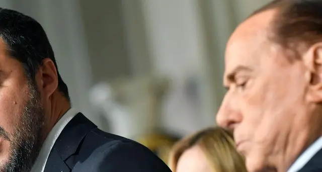 Di Maio, è normale incontro Salvini-Cav