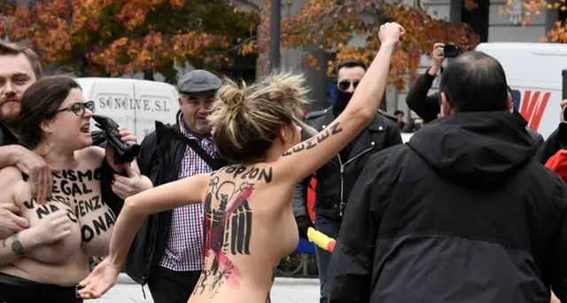 Madrid, protesta Femen contro Franco