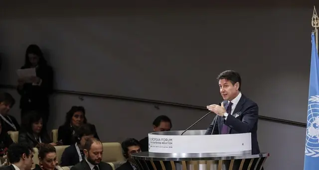 Conte, aspetto confronto con Juncker