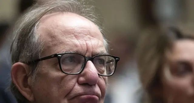 Padoan, risparmi oggi sono in pericolo