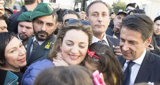 Conte, risposte a giovani che emigrano